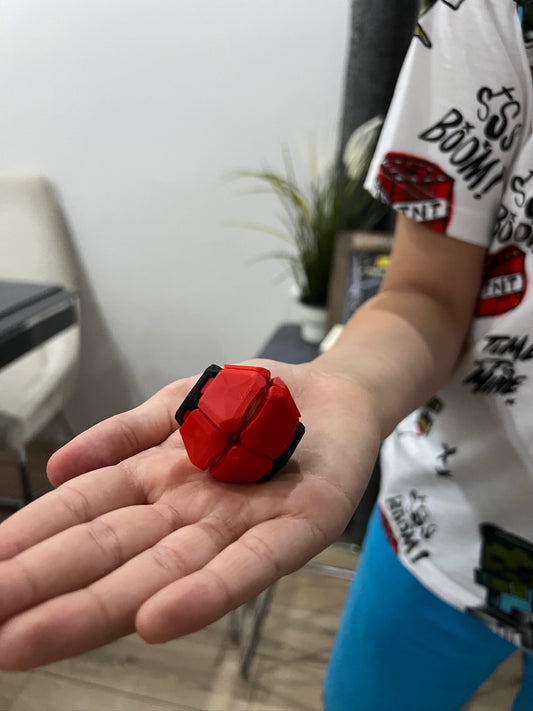 FlexCore Snap Disk – Dönüşebilen Stres Oyuncağı