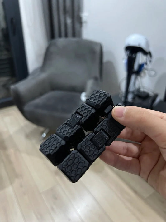 HexaFlex Stress Blok – Sonsuz Hareketli Fidget Oyuncağı