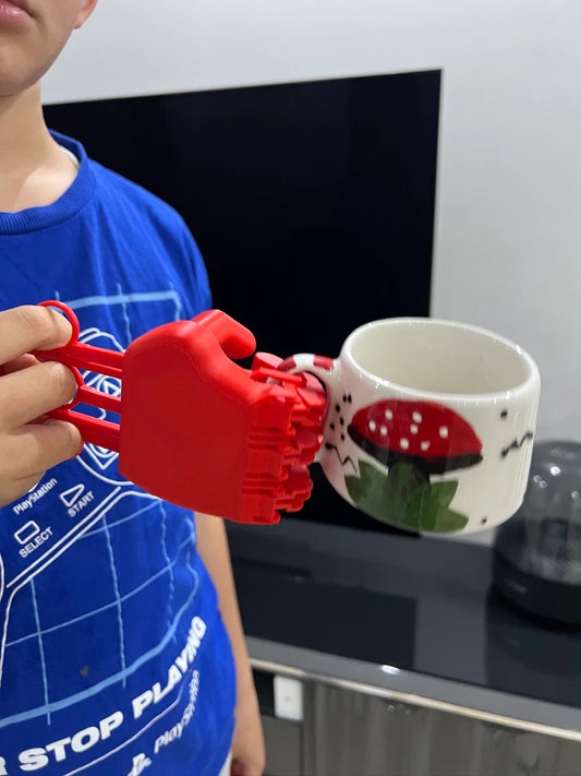 MechaHand Duo – Mekanik Robot El Bardak Tutucu Seti